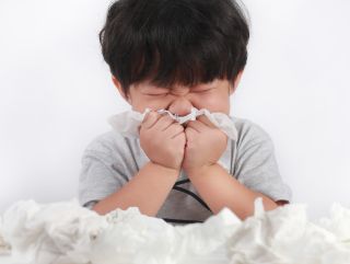 foto-van-verkouden-jongetje